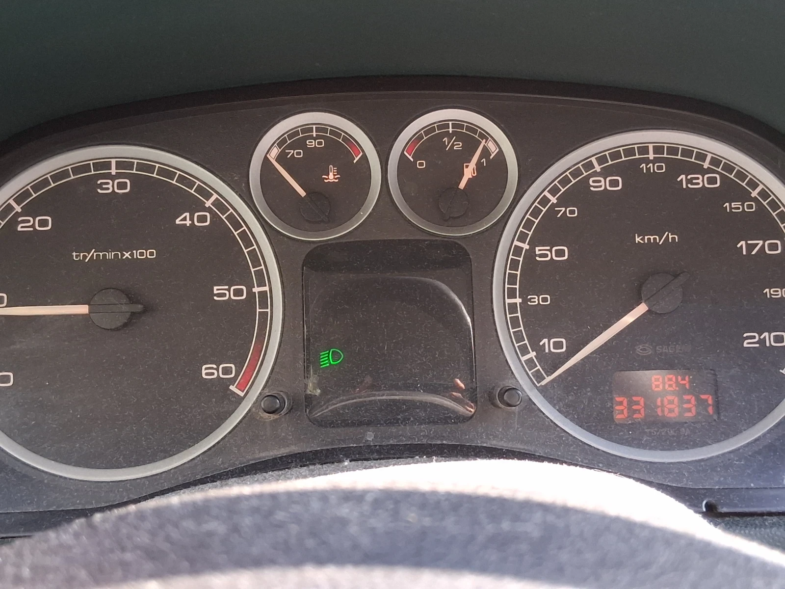 Peugeot 307 2.0 SW HDI, снимка 14 - Автомобили и джипове - 54321762