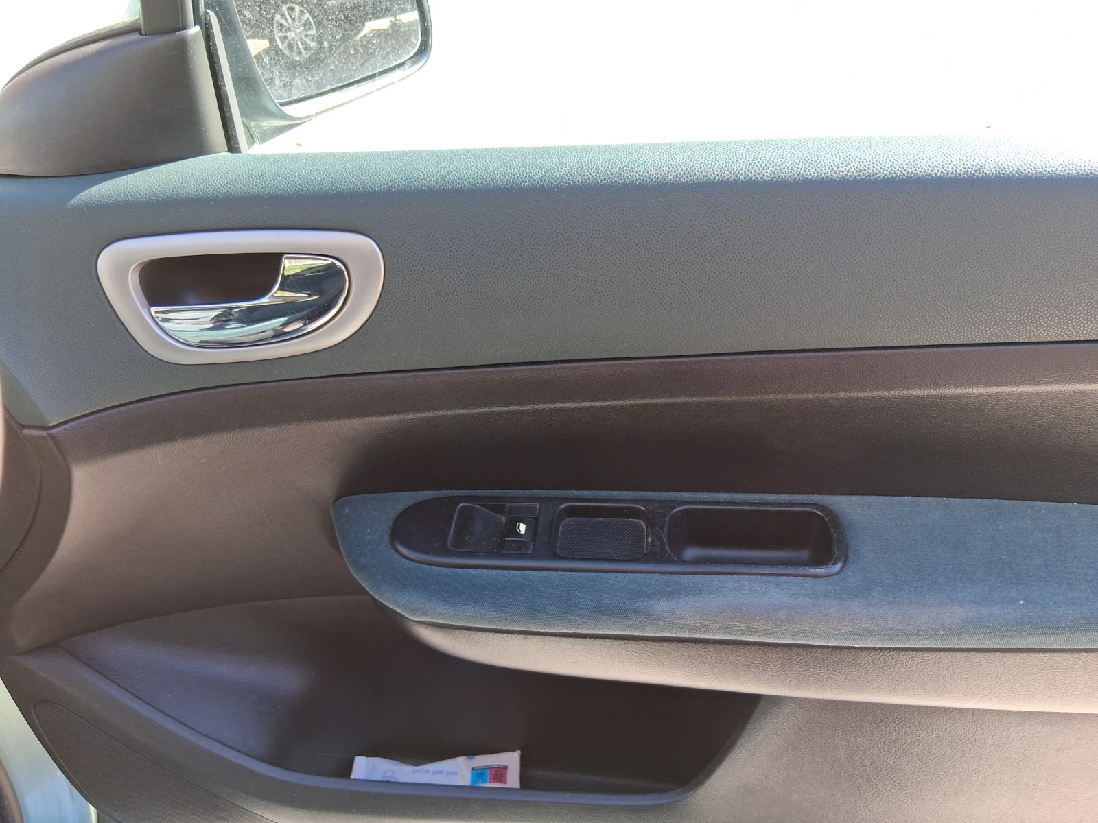 Peugeot 307 2.0 SW HDI, снимка 10 - Автомобили и джипове - 54321762