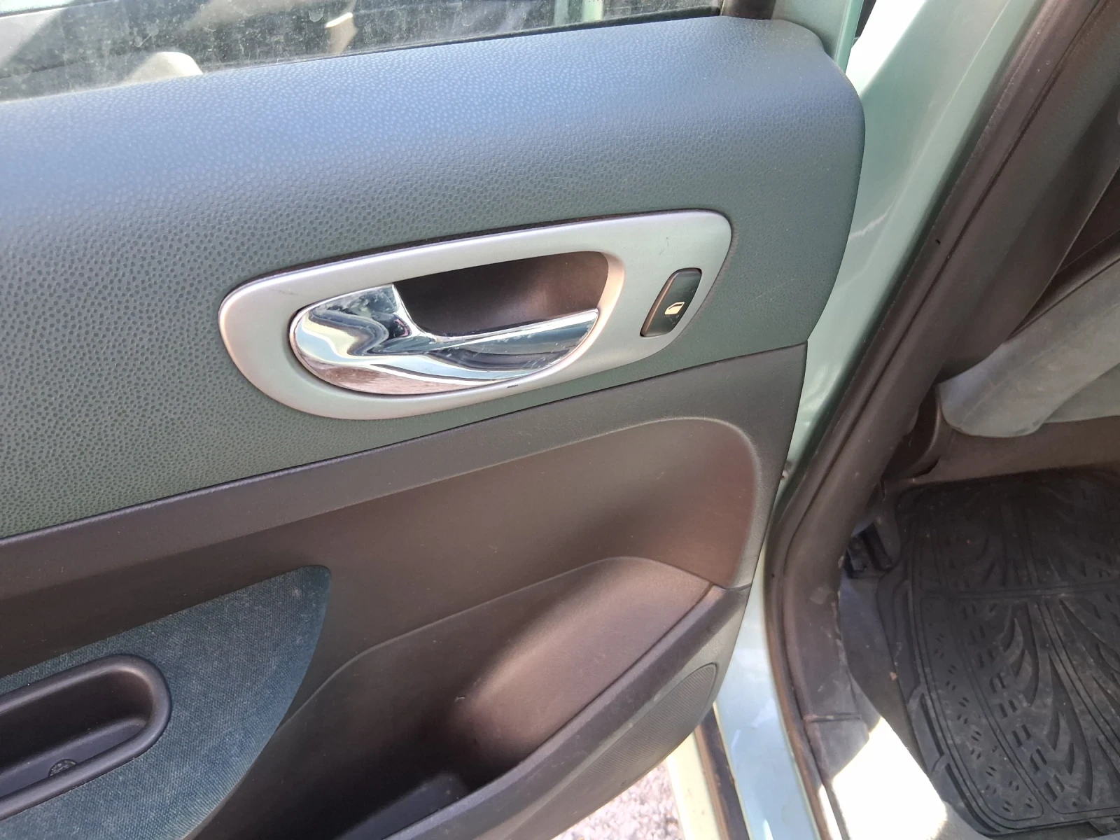 Peugeot 307 2.0 SW HDI, снимка 11 - Автомобили и джипове - 54321762