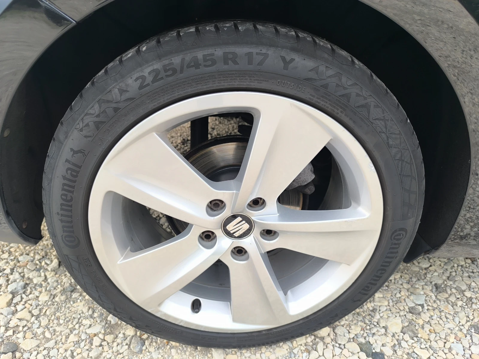 Seat Leon 2.0 TDI, FR, EXECUTIVE, снимка 17 - Автомобили и джипове - 54906365