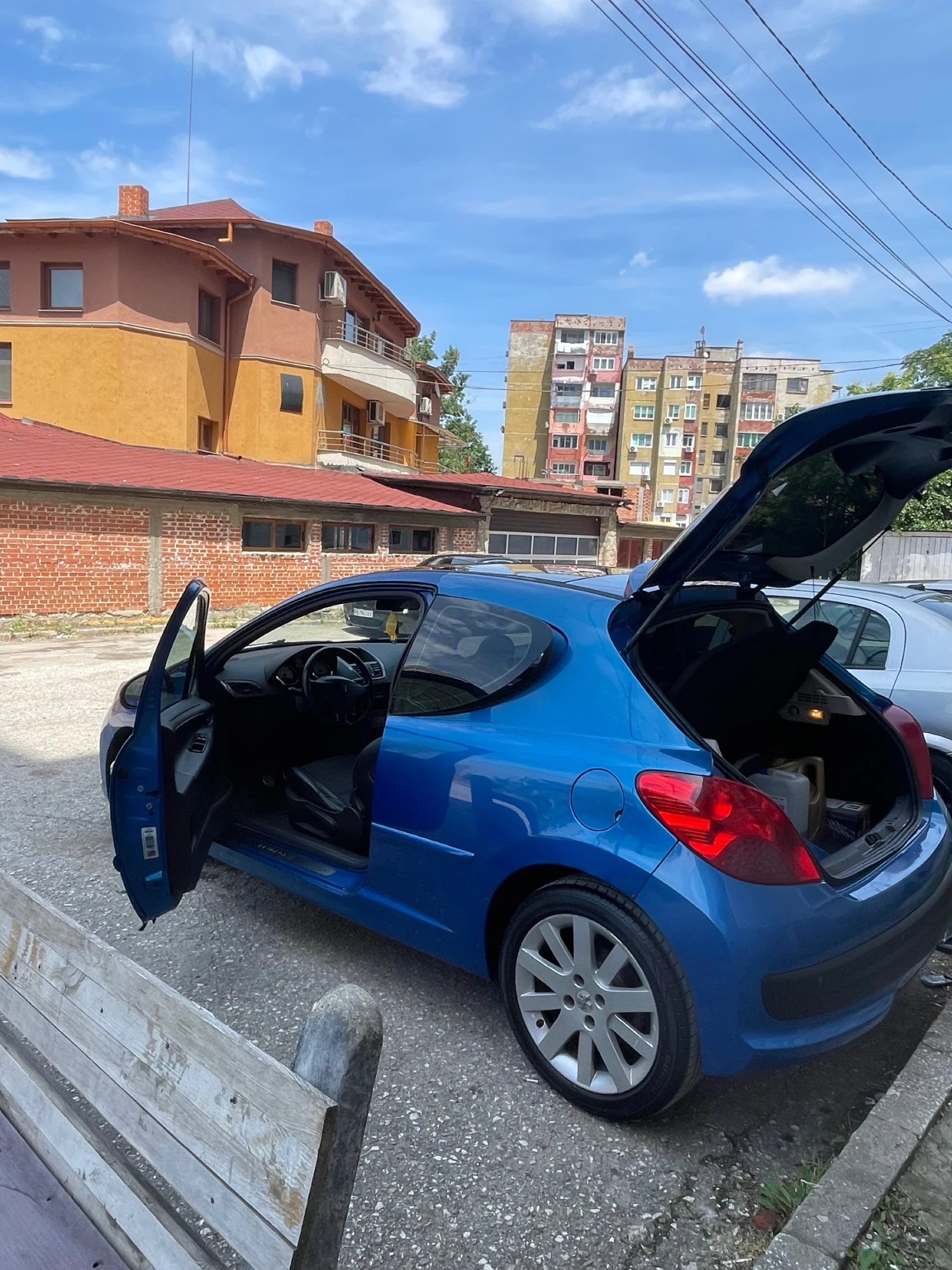Peugeot 207, снимка 5 - Автомобили и джипове - 54957200