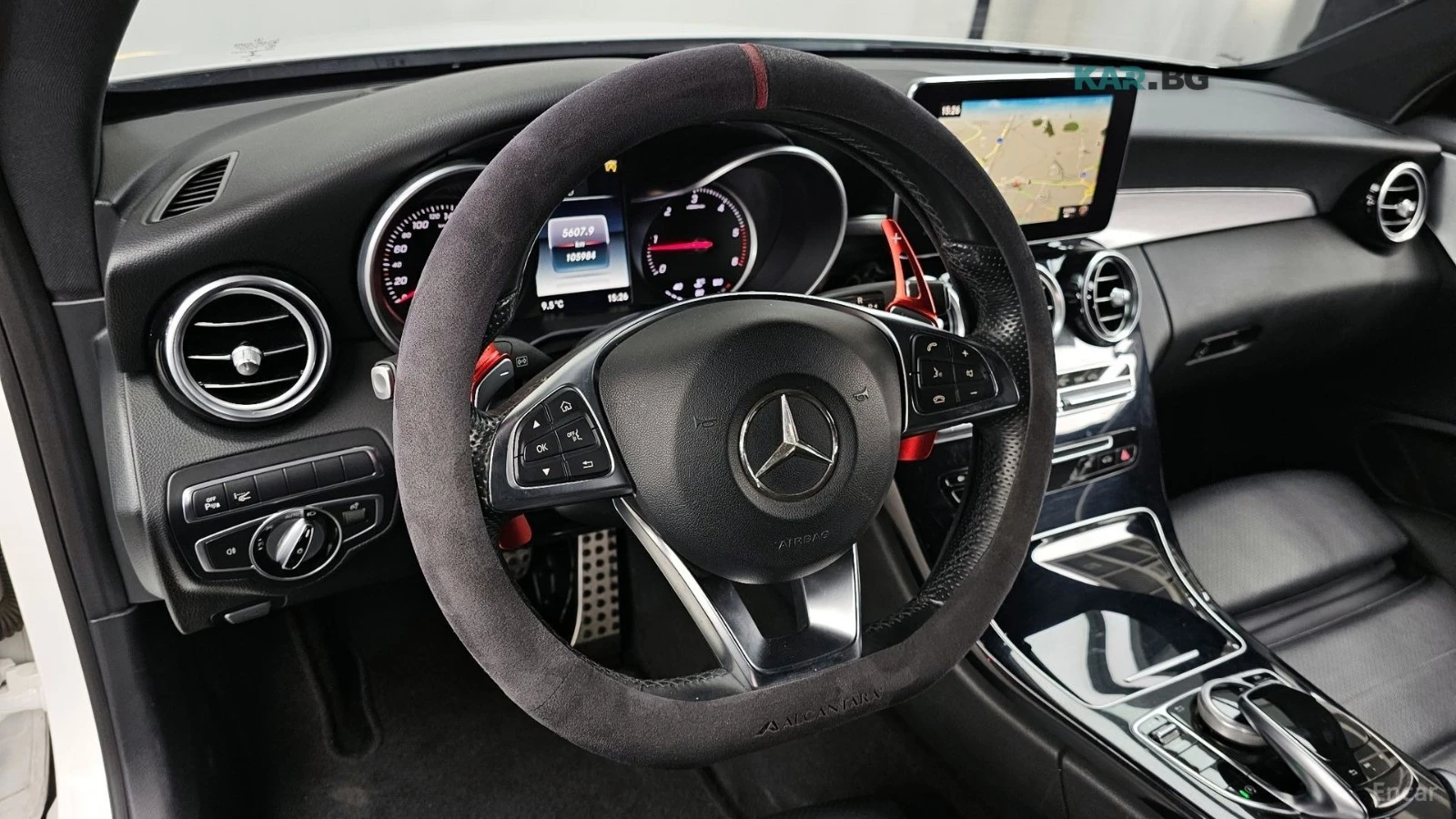 Mercedes-Benz C 220 * AMG* КОЖА* ПОДГРЕВ* ПАНОРАМА* HEAD-UP* КАМЕРА* , снимка 13 - Автомобили и джипове - 54959125