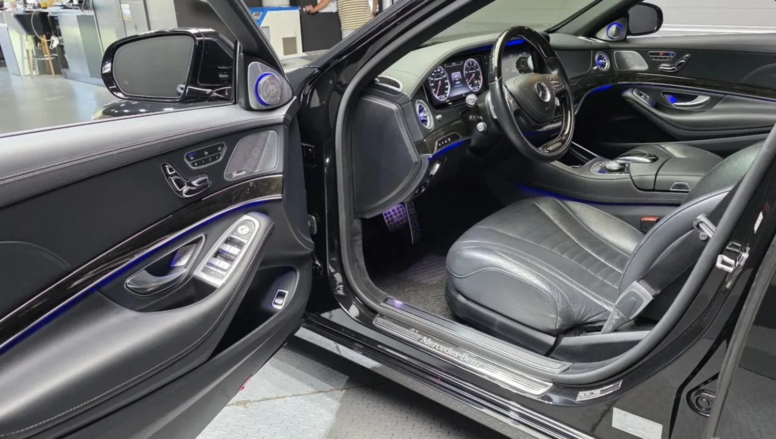 Mercedes-Benz S 500 L / S63 AMG ПАКЕТ/360 КАМЕРИ / BURMESTER/ ТV, снимка 7 - Автомобили и джипове - 55097775
