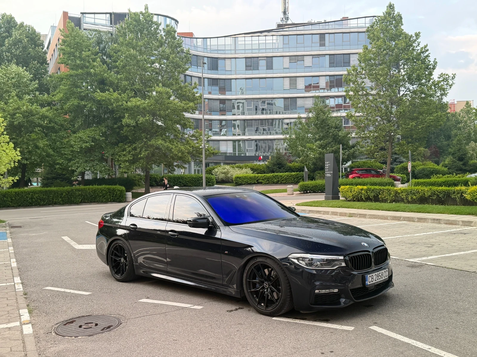 BMW 530 xDrive Full Екстри, снимка 15 - Автомобили и джипове - 55149709