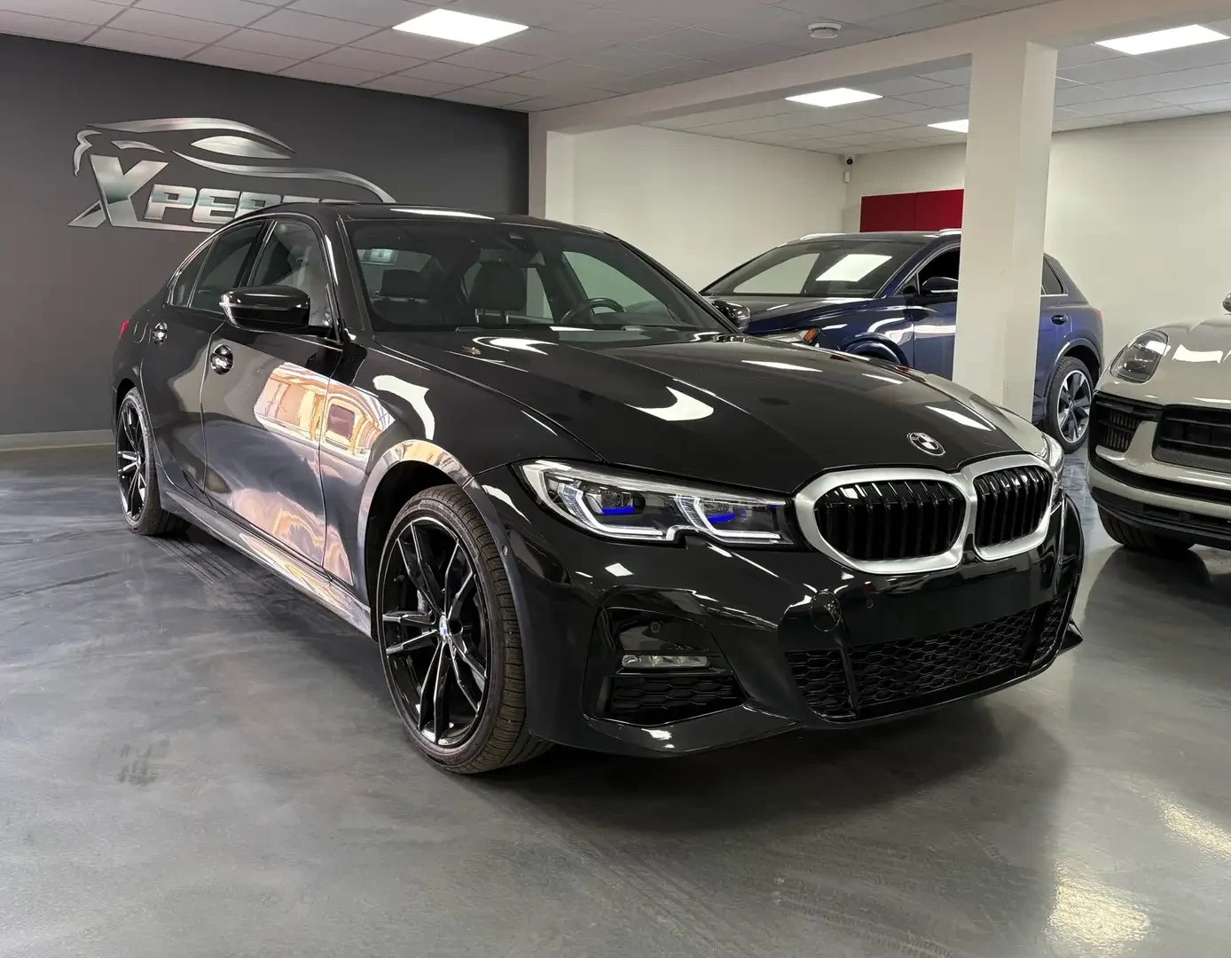 BMW 330 M* SPORT* XDRIVE* ДИСТРОНИК* МЪРТВА* ТОЧКА* 