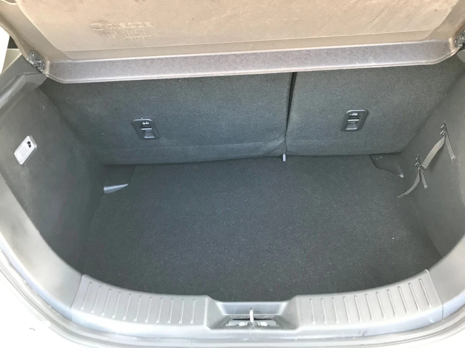 Mazda 2 1.5I 2800km, снимка 9 - Автомобили и джипове - 55450584