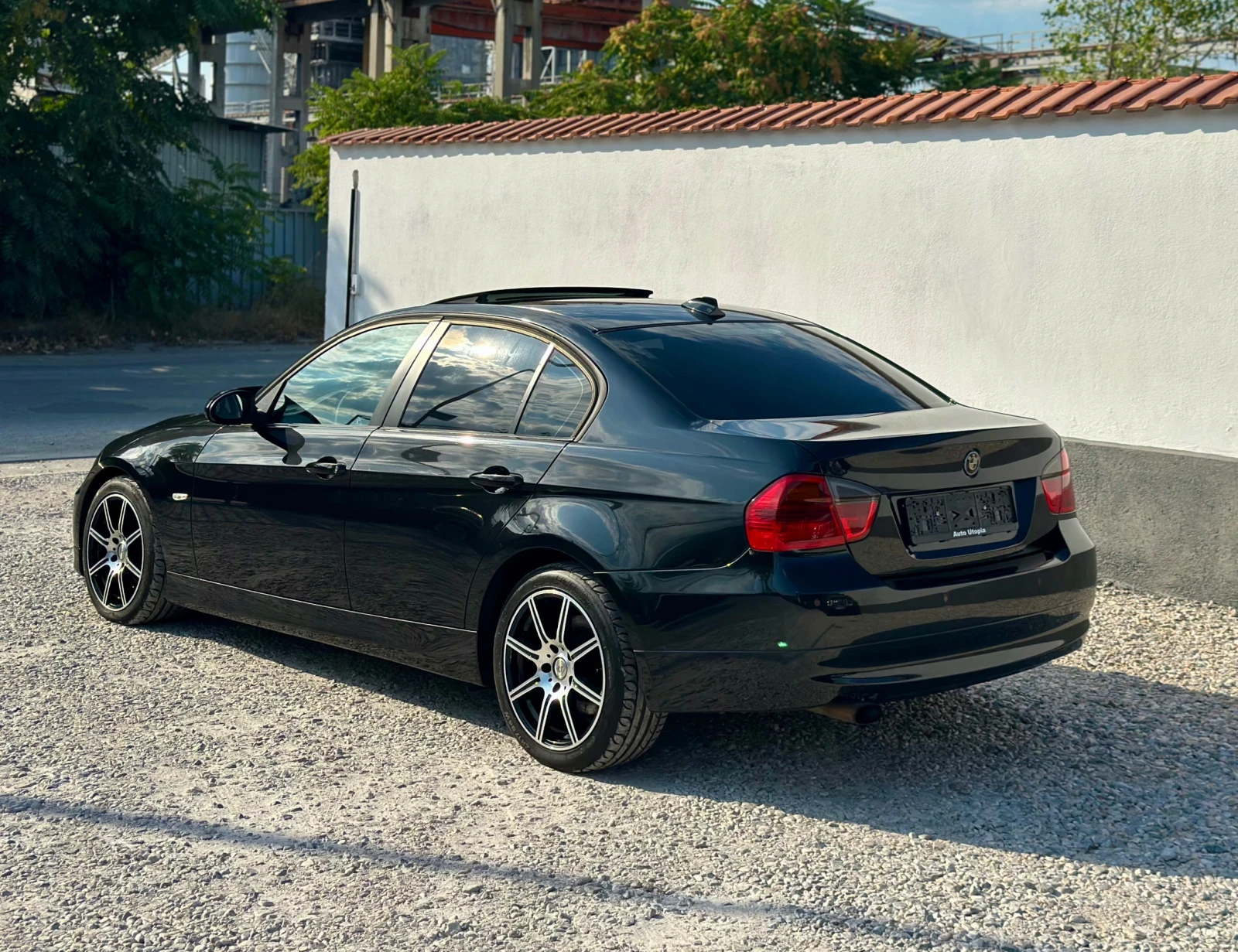 BMW 320 НАВИГАЦИЯ/ПОДГРЕВ/КОЖА/163, снимка 3 - Автомобили и джипове - 55604110