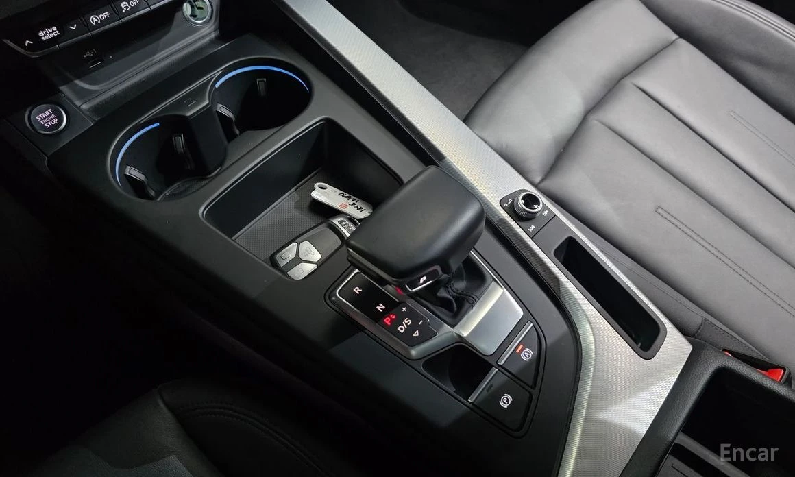 Audi A4, снимка 9 - Автомобили и джипове - 55874464