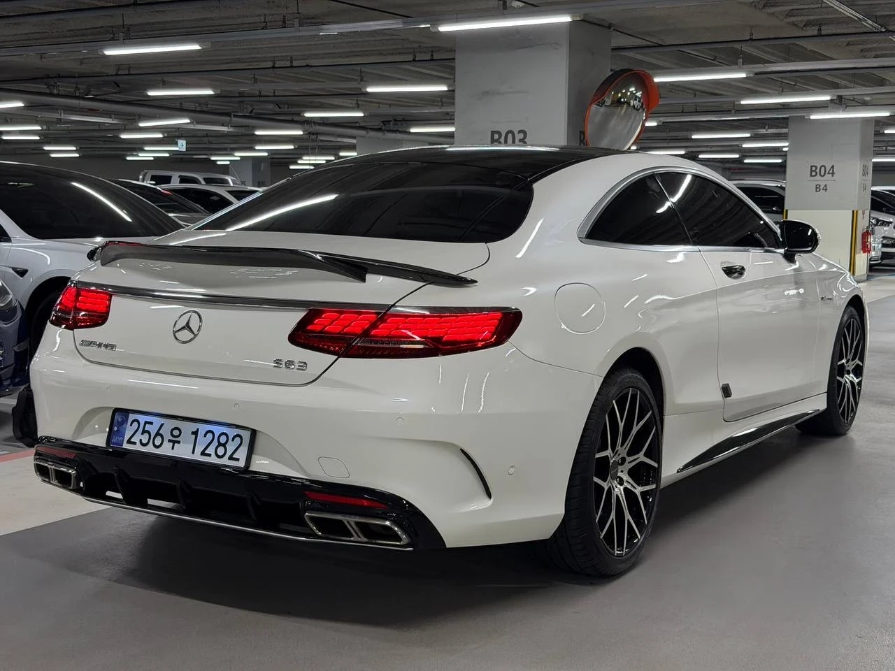 Mercedes-Benz S 63 AMG, снимка 4 - Автомобили и джипове - 56611909