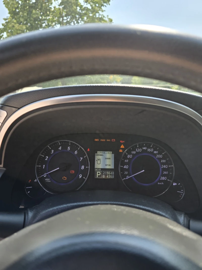 Infiniti Fx 50 S, снимка 10 - Автомобили и джипове - 52273073