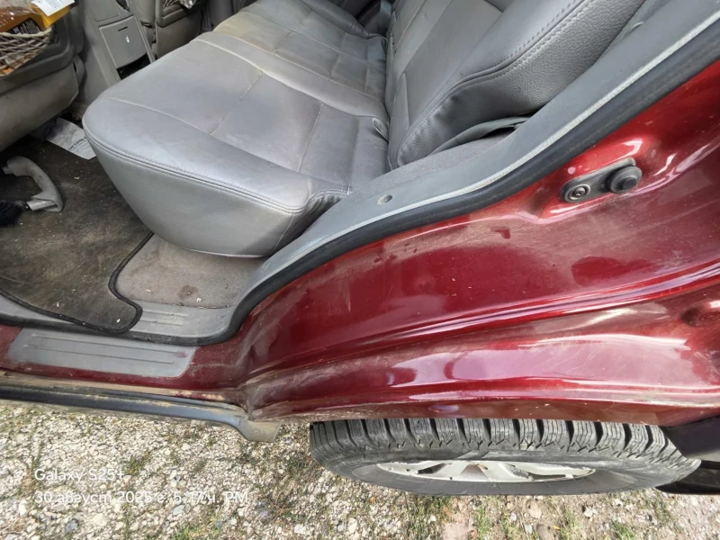 Kia Sorento 2.5 , снимка 8 - Автомобили и джипове - 51545243