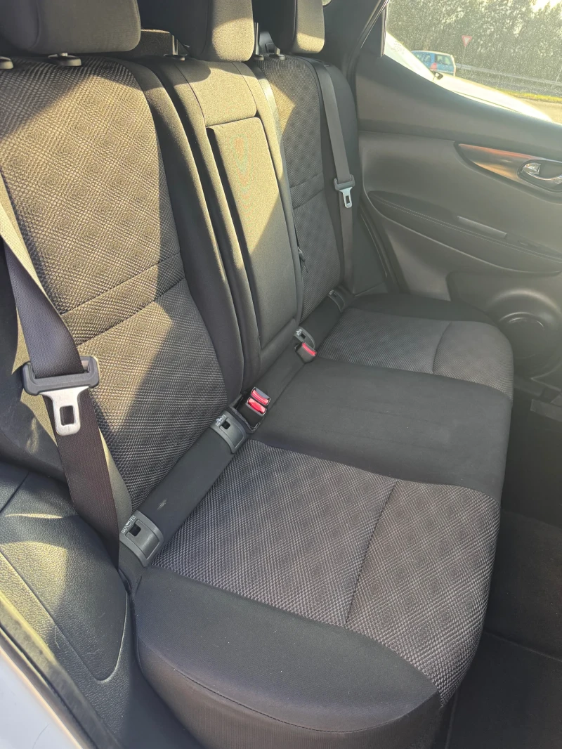Nissan Qashqai 1.6DCI* 131* Автоматик* Connect Edition* White Pea, снимка 13 - Автомобили и джипове - 52855449