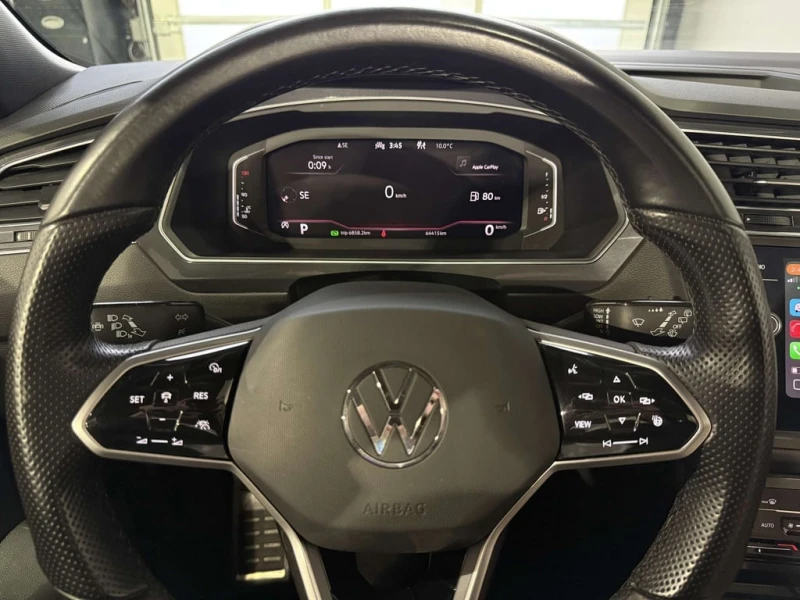 VW Tiguan 4Motion SE R Line Black  CARFAX, снимка 17 - Автомобили и джипове - 53088518