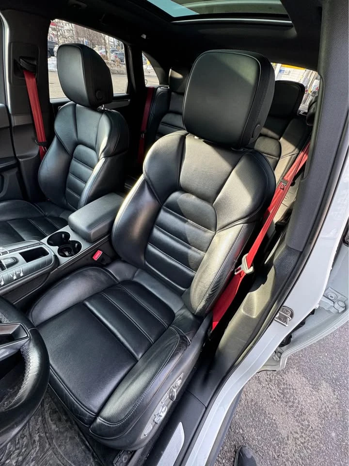 Porsche Macan * S 3.0 V6 AWD* АВТОКРЕДИТ БЕЗ ПЪРВОНАЧАЛНА ВНОСКА, снимка 3 - Автомобили и джипове - 55078986