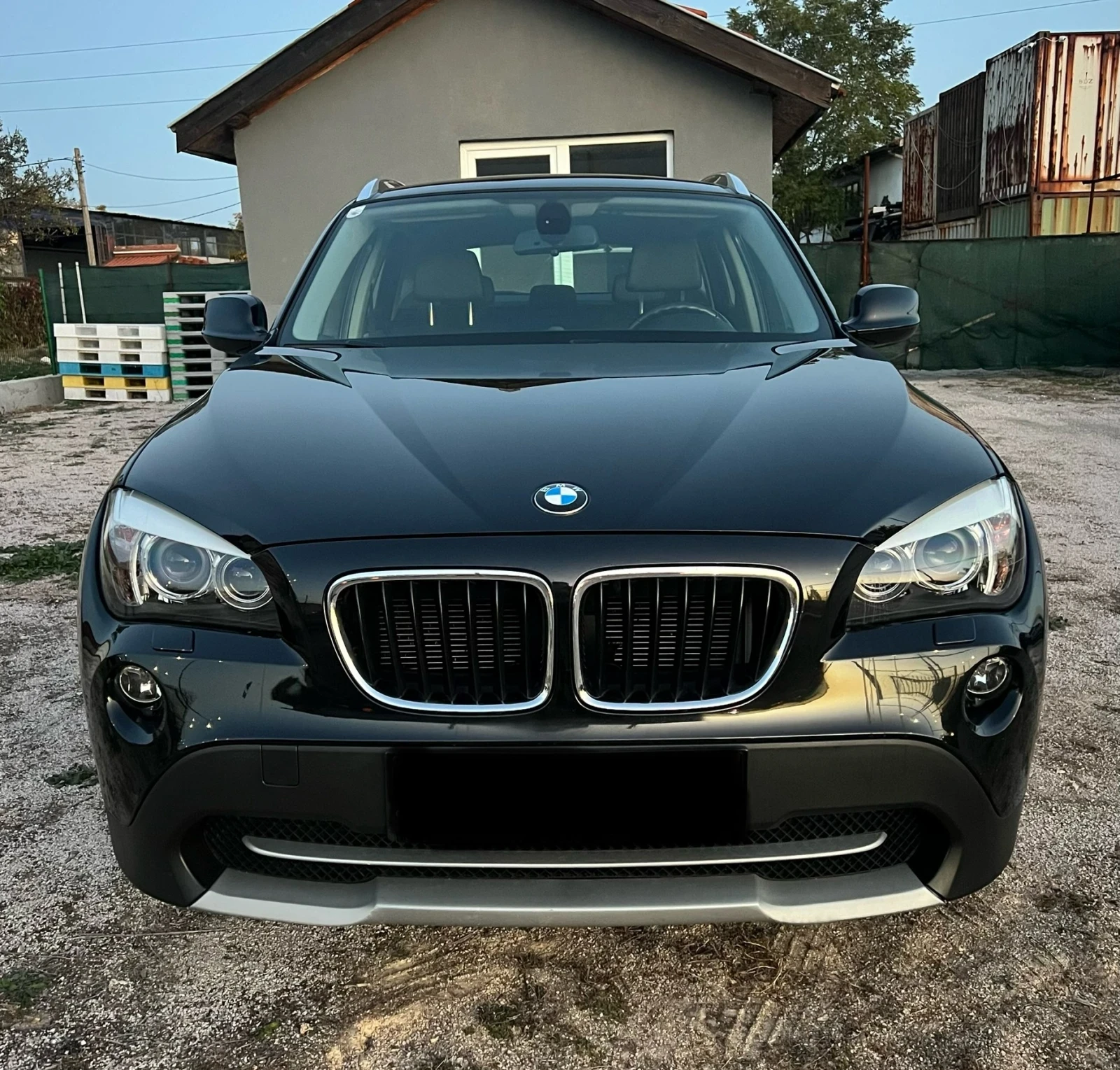 BMW X1 2.0D - изображение 2