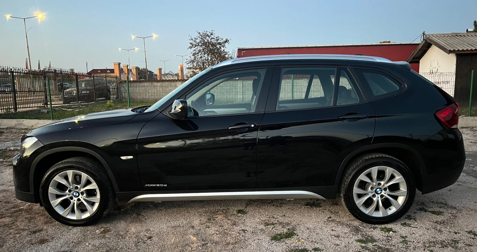 BMW X1 2.0D - изображение 3