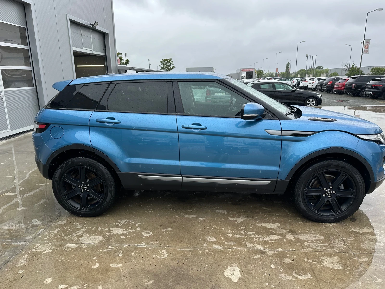 Land Rover Range Rover Evoque 2.2 TD4* PURE TECH* НАВИ* КОЖА*  - изображение 4