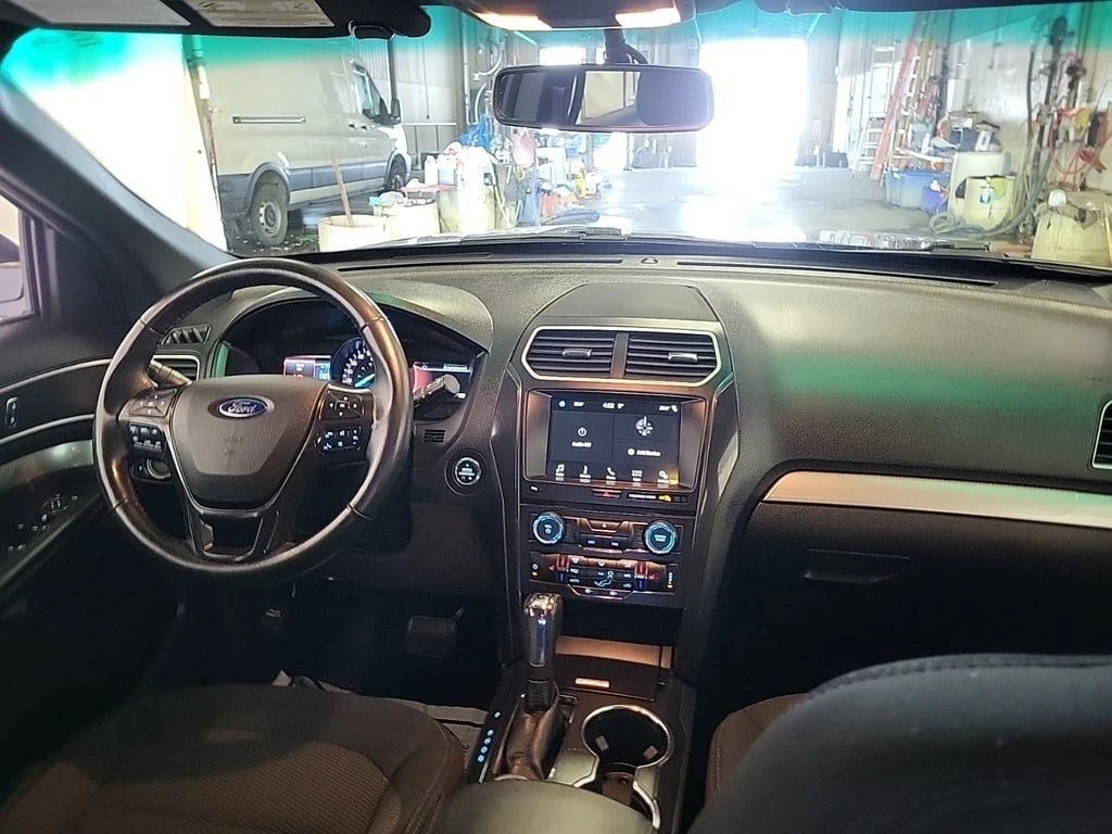 Ford Explorer * XLT * CARFAX * БЕЗ ПЪРВОНАЧАЛНА ВНОСКА - изображение 9