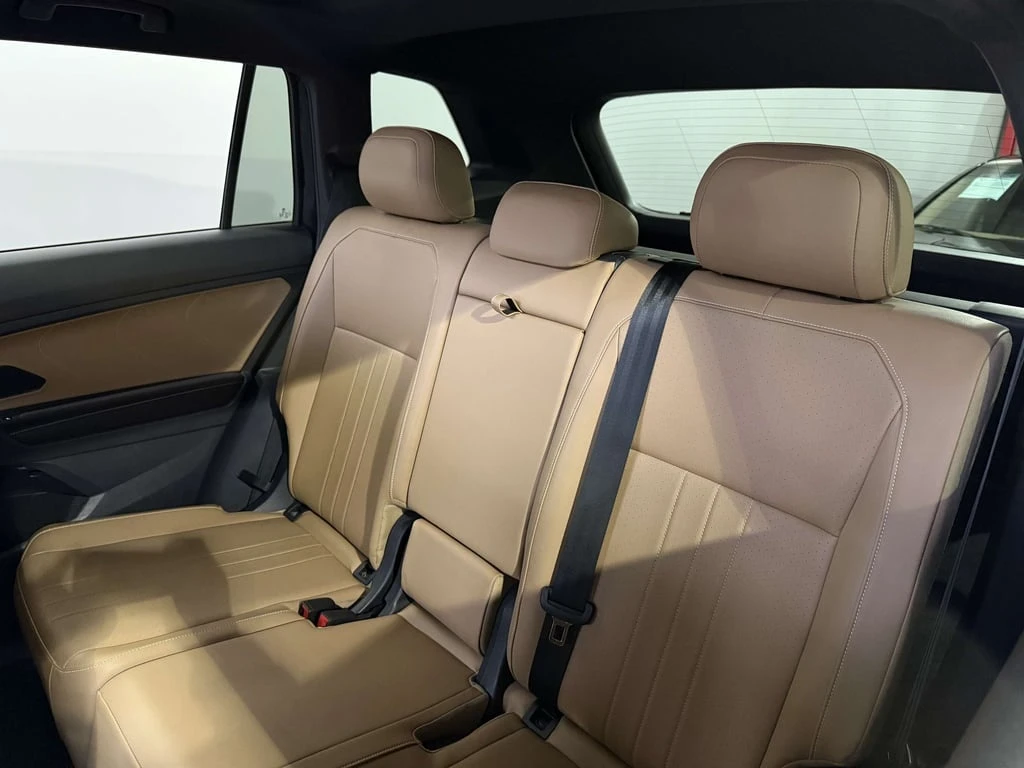 VW Tiguan 4Motion SE R Line Black  CARFAX - изображение 9