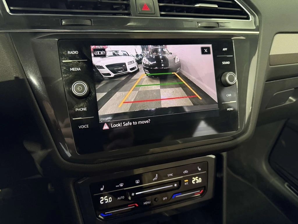 VW Tiguan 4Motion SE R Line Black  CARFAX | Mobile.bg � ����������� 16