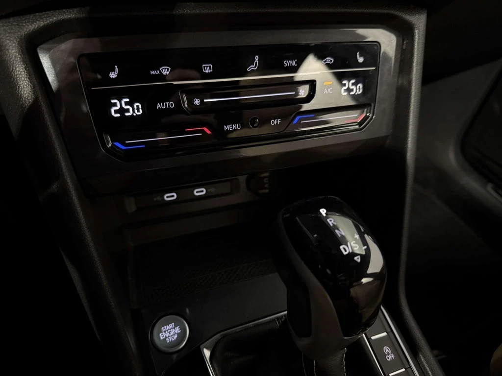 VW Tiguan 4Motion SE R Line Black  CARFAX | Mobile.bg � ����������� 14