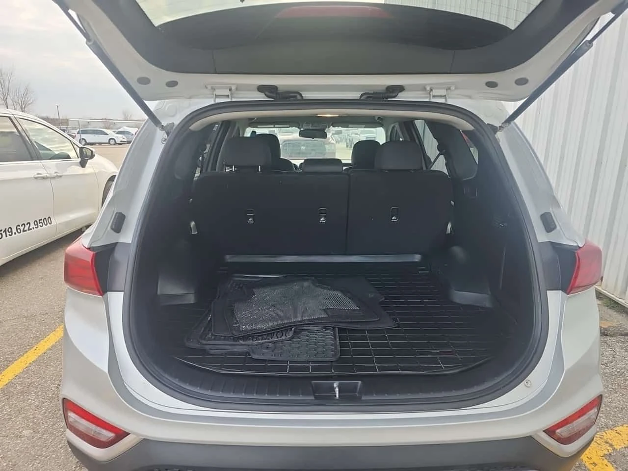 Hyundai Santa fe * ESSENTIAL * CARFAX * , снимка 7 - Автомобили и джипове - 54032289