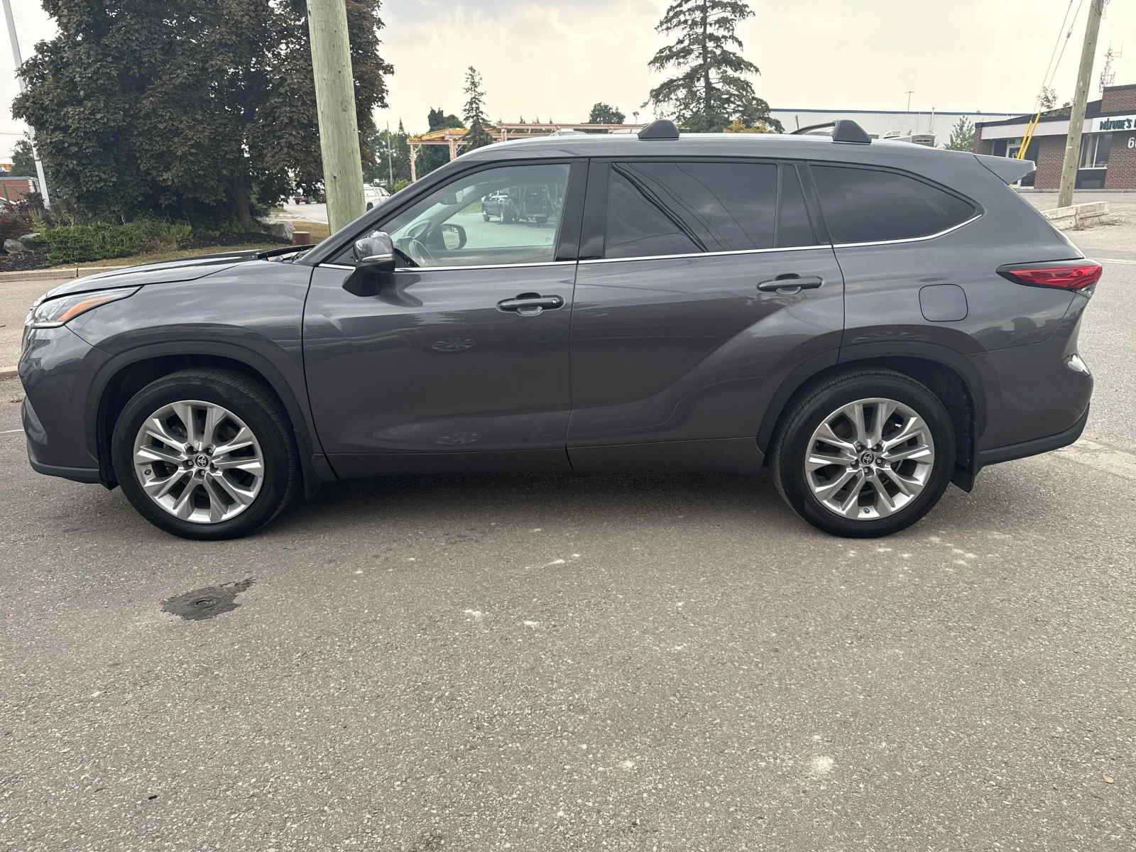 Toyota Highlander, снимка 2 - Автомобили и джипове - 54276212