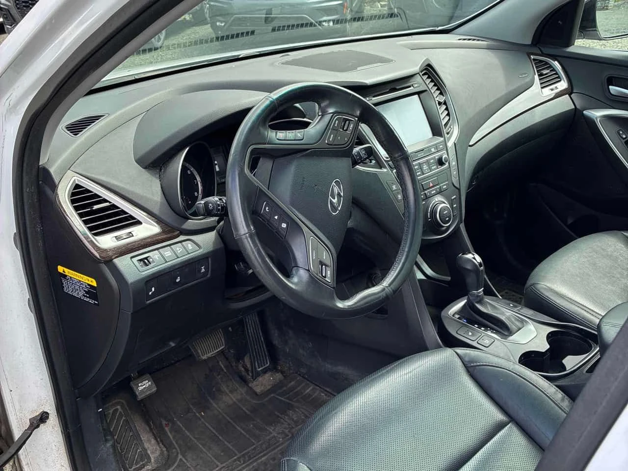 Hyundai Santa fe LUXURY| PANO| ПОДГРЕВИ| LANE ASSIST| , снимка 5 - Автомобили и джипове - 55275910