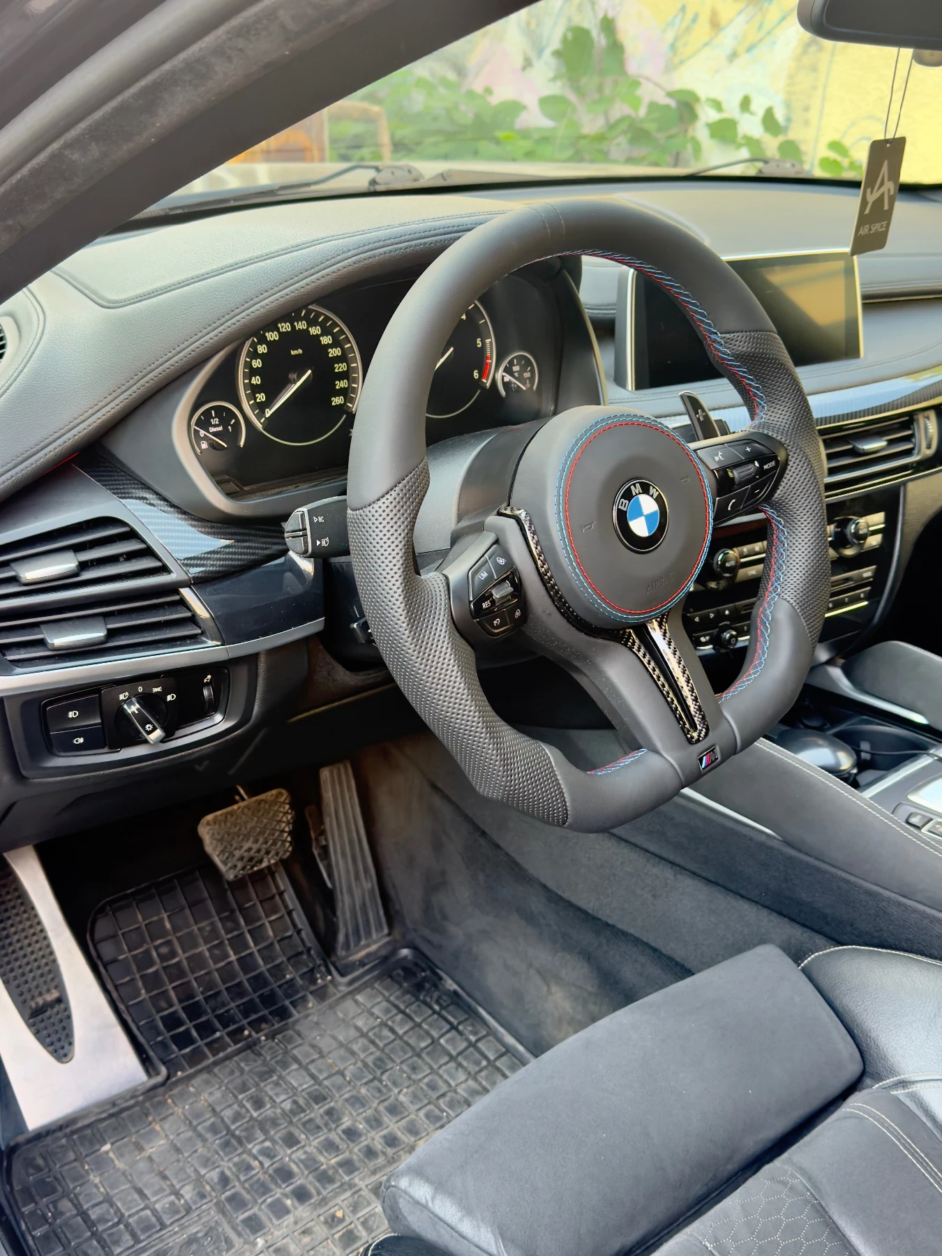BMW X6 M50D  БАРТЕР/ЛИЗИНГ, снимка 4 - Автомобили и джипове - 55507344