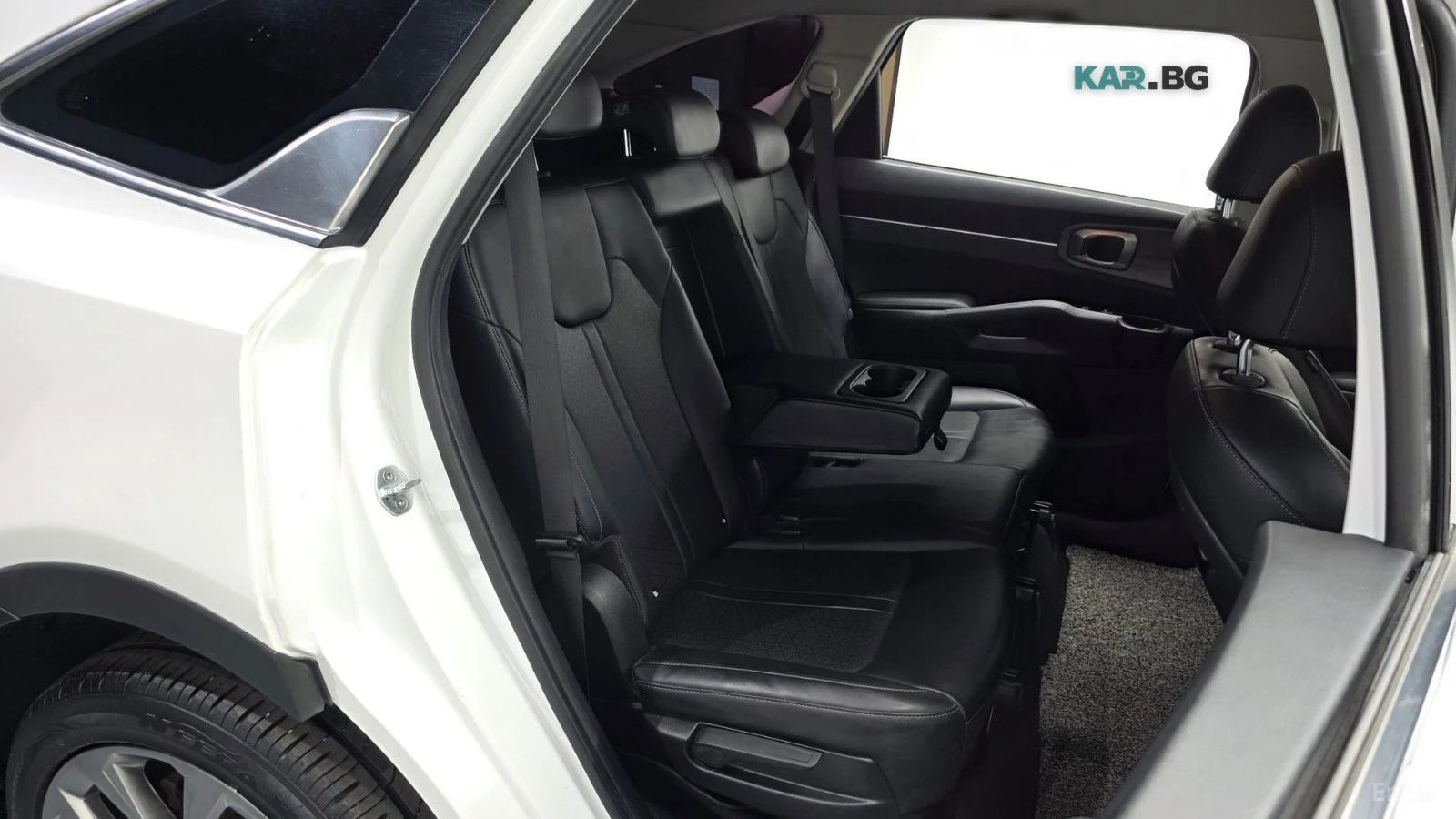 Kia Sorento PRESTIGE* 2.2D* DISTRONIC* ПОДГРЕВ* ОБДУХ* КАМЕРА*, снимка 10 - Автомобили и джипове - 55977065