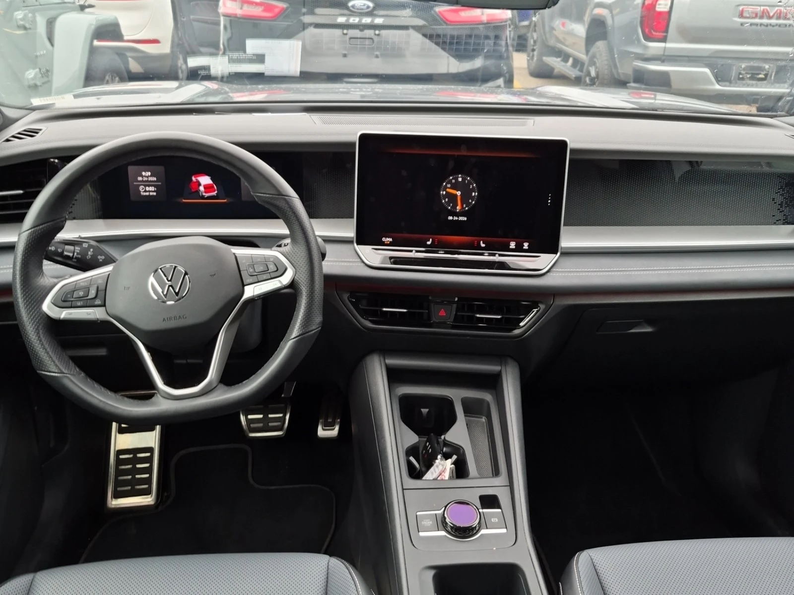 VW Tiguan Comfortline R Line Black Edition * CARFAX * , снимка 5 - Автомобили и джипове - 56081655