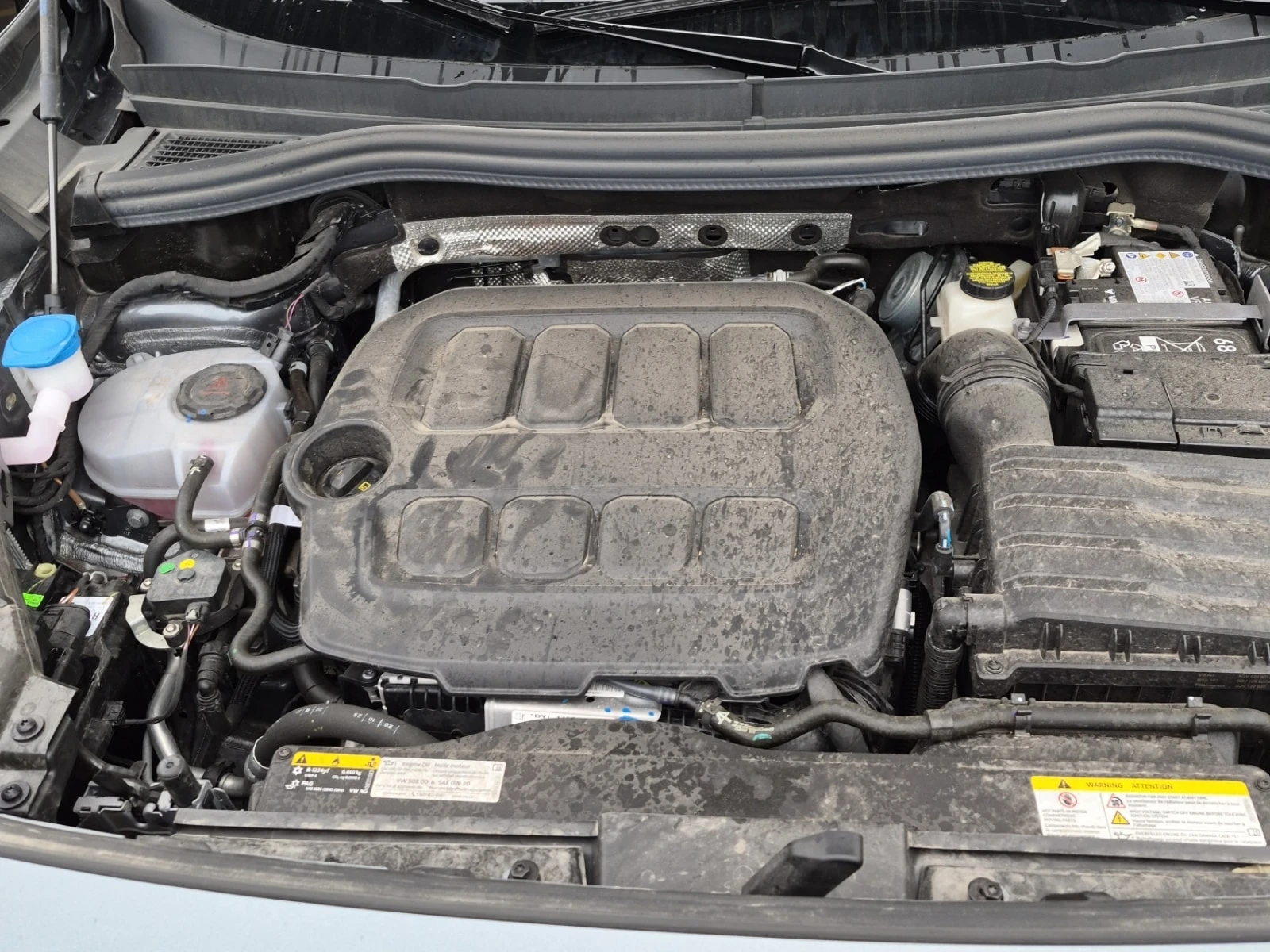 VW Tiguan Comfortline R Line Black Edition * CARFAX * , снимка 13 - Автомобили и джипове - 56081655