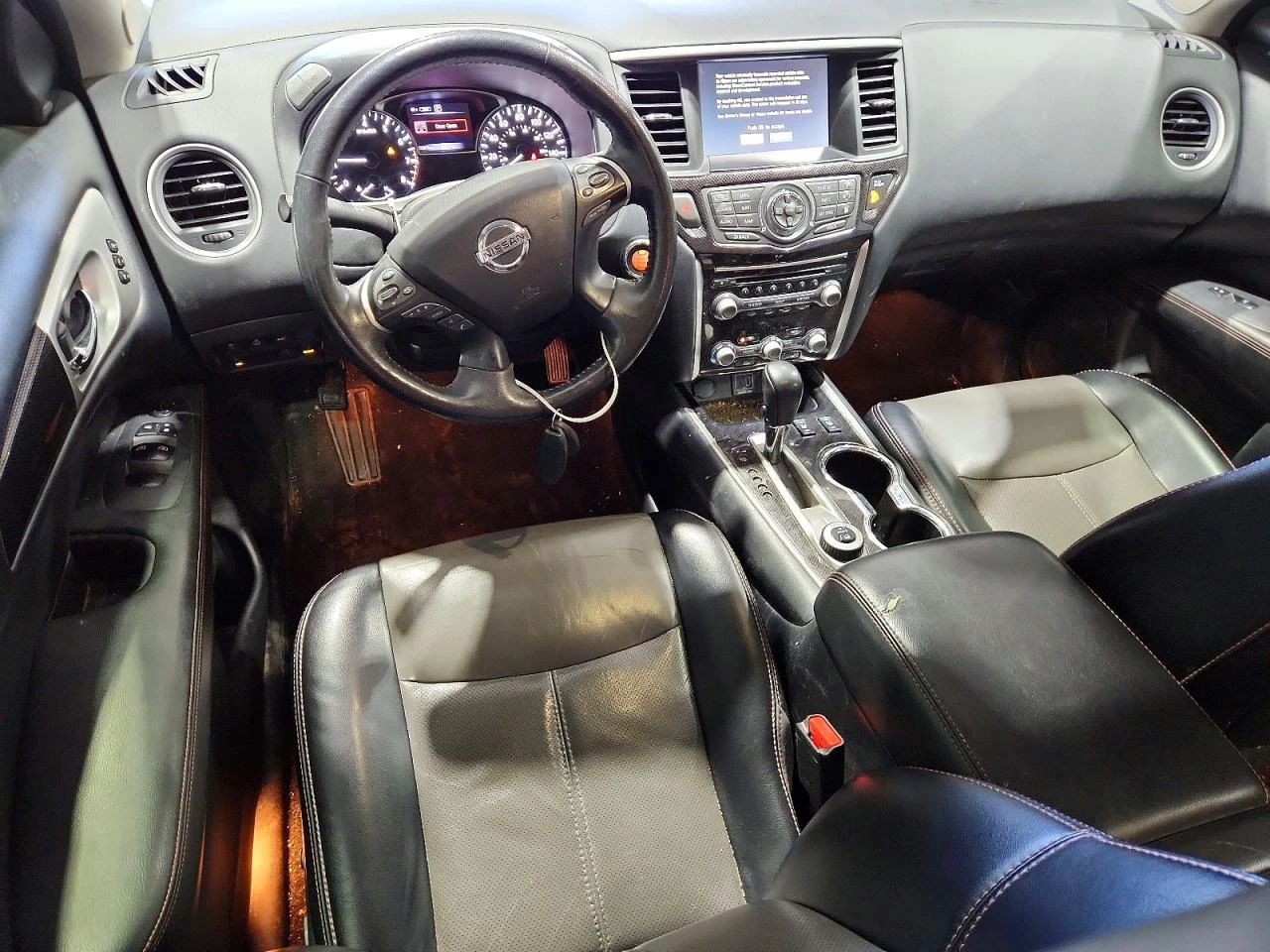 Nissan Pathfinder 3.5l Sl, снимка 8 - Автомобили и джипове - 56511150
