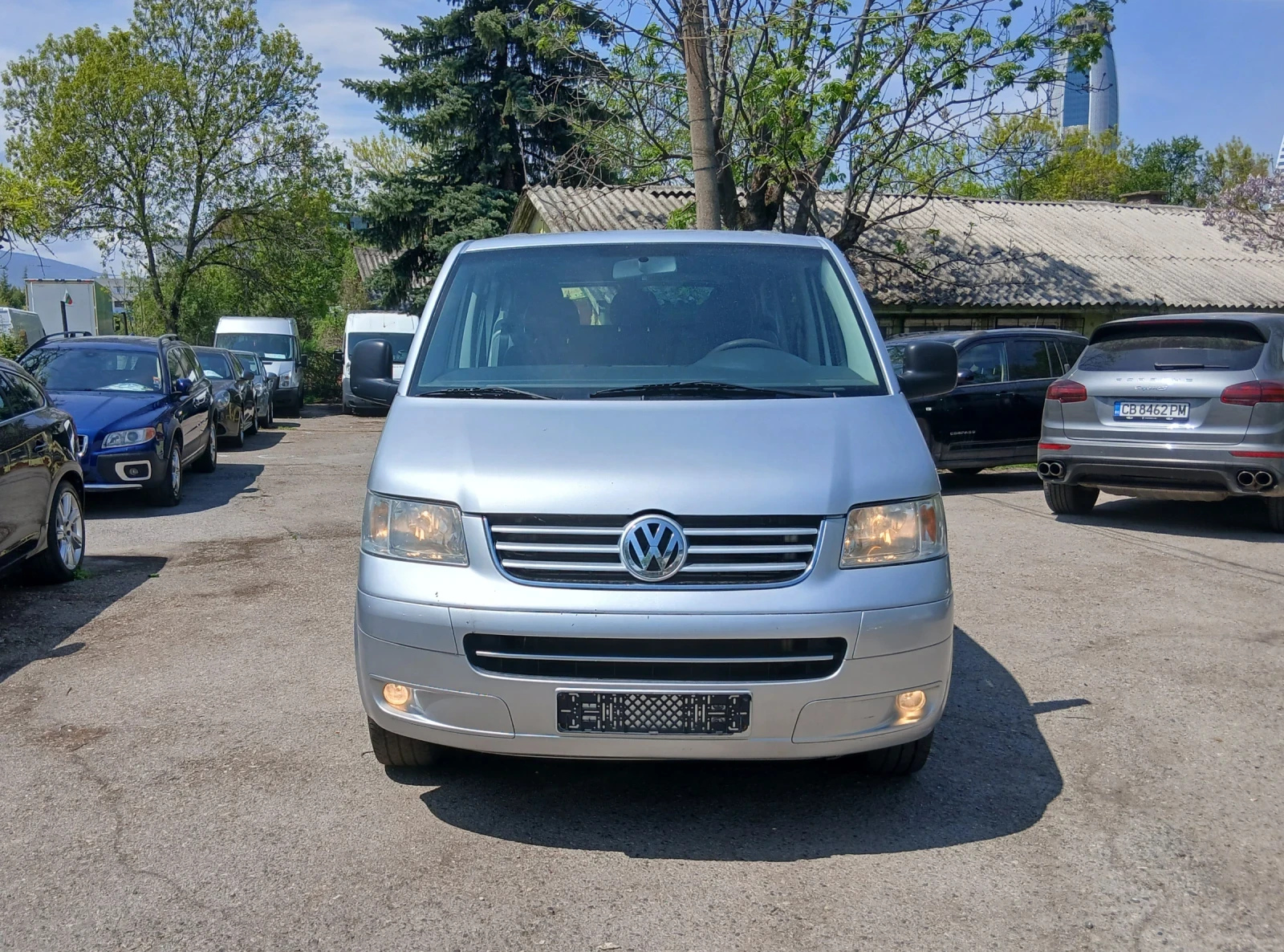 VW T5 2.5 131 к.с. 5+ 1 места климатик, снимка 2 - Бусове и автобуси - 54355722