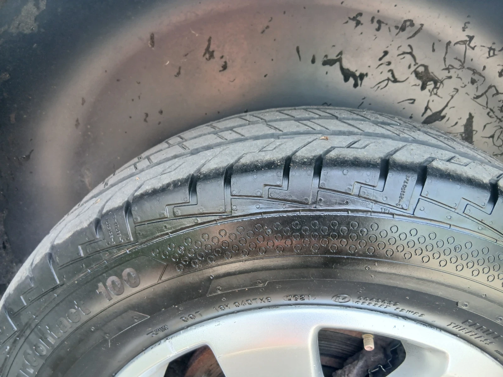 VW T5 2.5 131 к.с. 5+ 1 места климатик, снимка 16 - Бусове и автобуси - 54355722