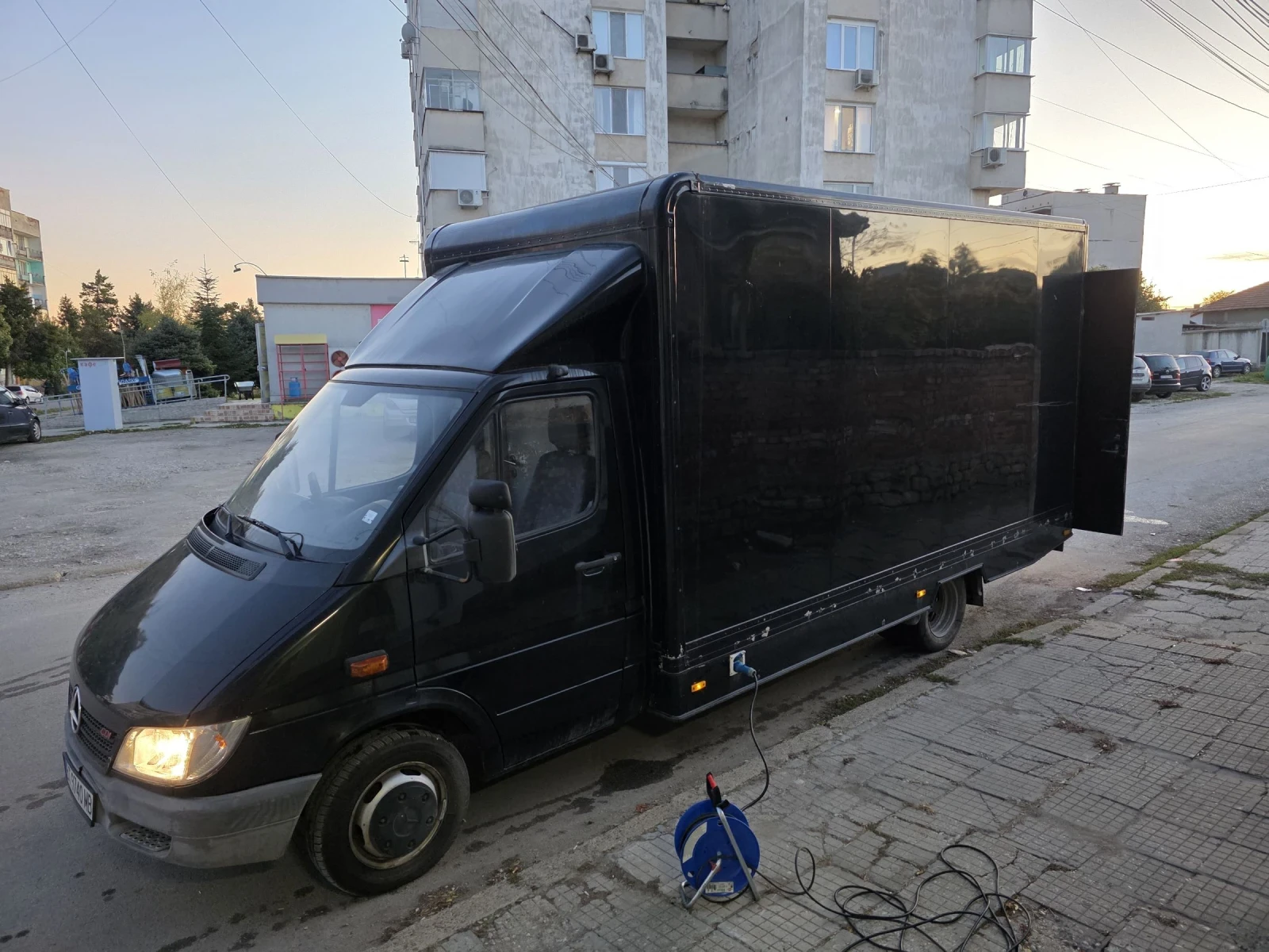 Mercedes-Benz Sprinter Търговски кемпер за бързо хранене., снимка 10 - Бусове и автобуси - 54479463