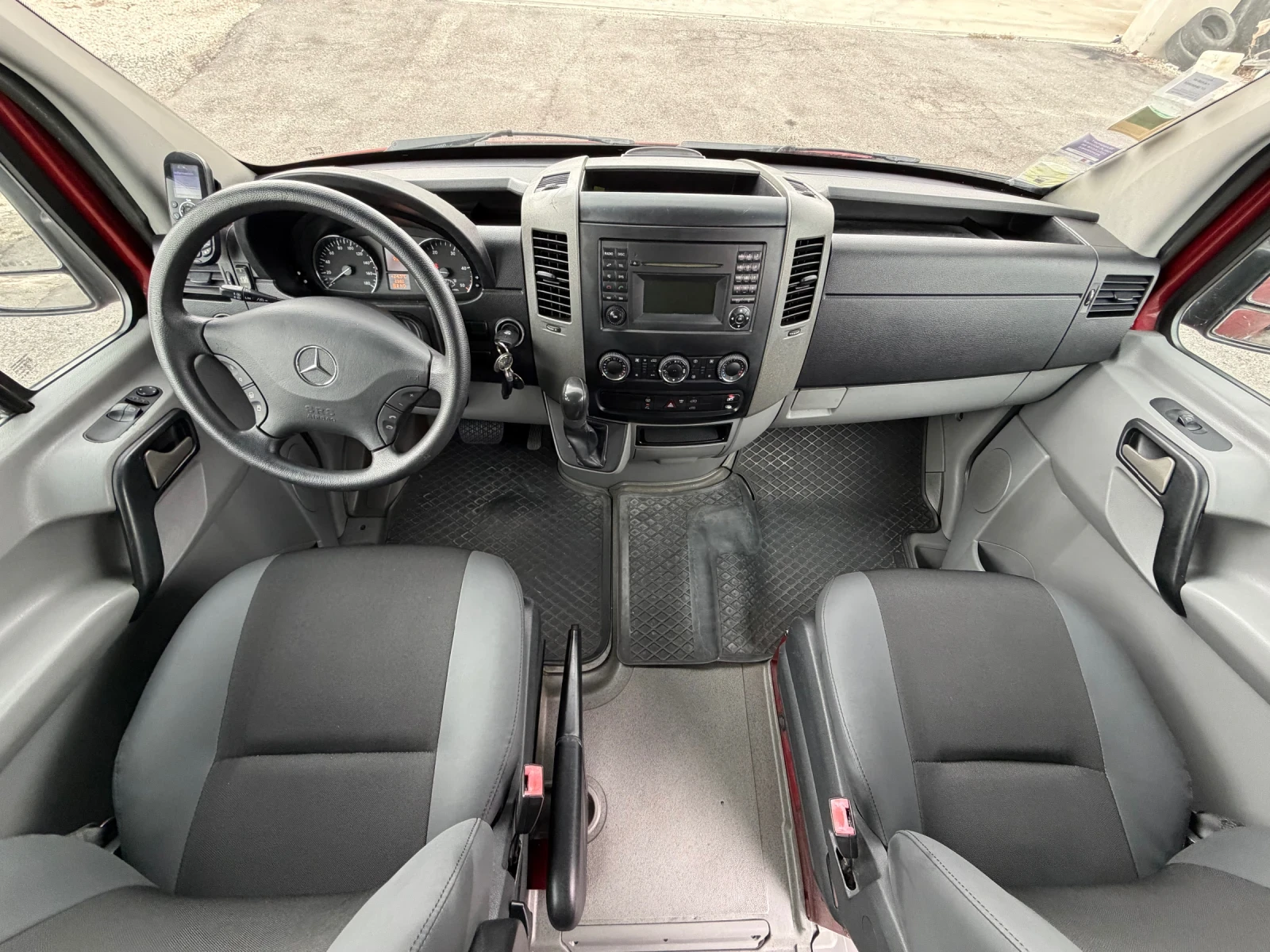Mercedes-Benz Sprinter 213 2клима facelift, снимка 7 - Бусове и автобуси - 55847702