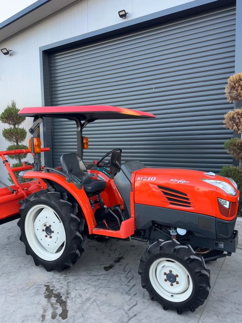 Трактор Kubota КТ210 КАТО НОВ!, снимка 3 - Селскостопанска техника - 52122885