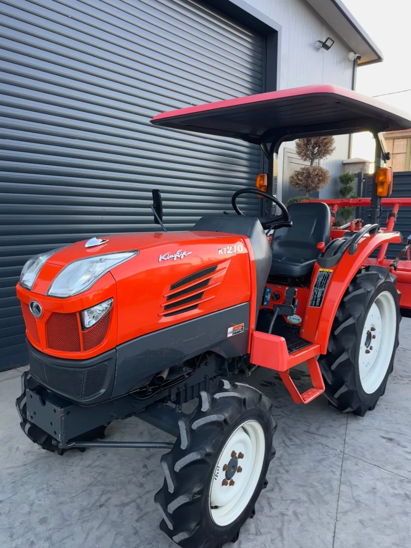 Трактор Kubota КТ210 КАТО НОВ!, снимка 5 - Селскостопанска техника - 52122885