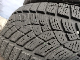 Гуми Зимни 215/60R17, снимка 4