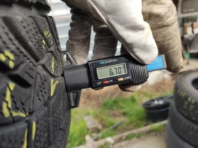 Гуми Зимни 215/60R17, снимка 6