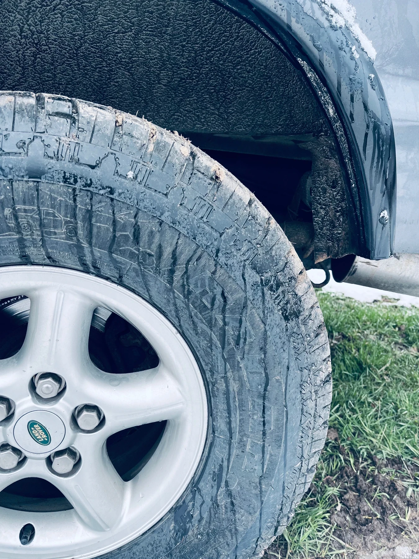 Гуми Всесезонни 285/75R16, снимка 3 - Гуми и джанти - 54011720