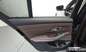 BMW 330 330e Luxury, снимка 13