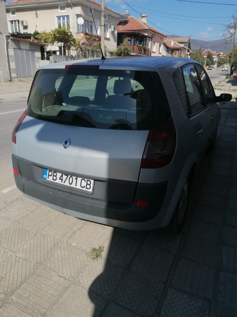 Renault Scenic, снимка 3 - Автомобили и джипове - 47397815