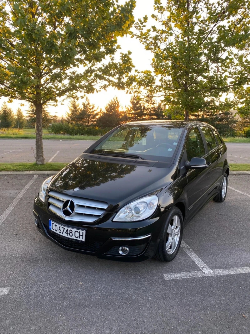 Mercedes-Benz B 180 Facelift Фабричен метан, снимка 2 - Автомобили и джипове - 46760982