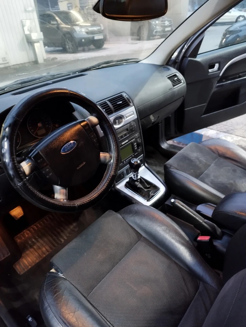 Ford Mondeo 2.0 TDCi, снимка 10 - Автомобили и джипове - 48759272