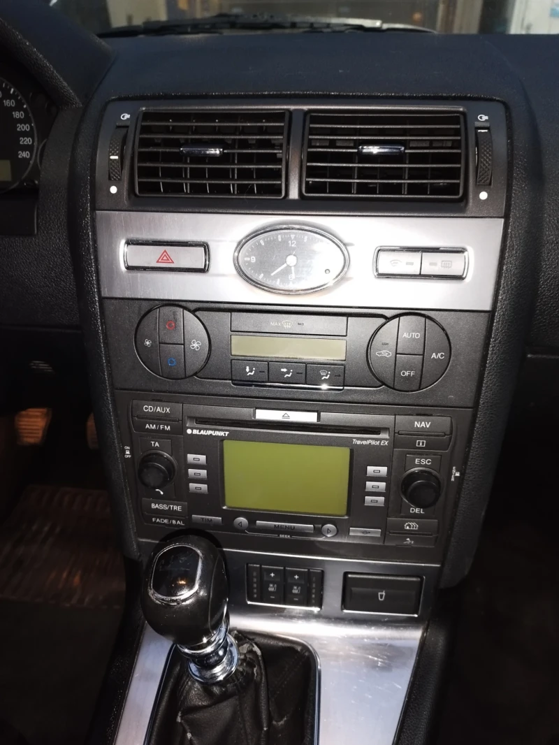 Ford Mondeo 2.0 TDCi, снимка 6 - Автомобили и джипове - 48759272