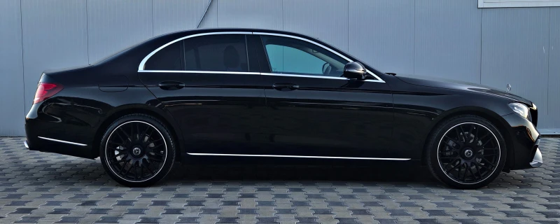 Mercedes-Benz E 220 BRABUS/9G/GERMANY/CAMERA/ПОДГРЕВ/ОБДУХ/AMBIENT/LIZ, снимка 4 - Автомобили и джипове - 49287830