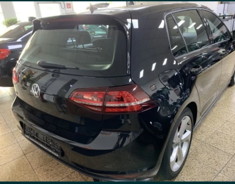 VW Golf, снимка 4 - Автомобили и джипове - 52924006