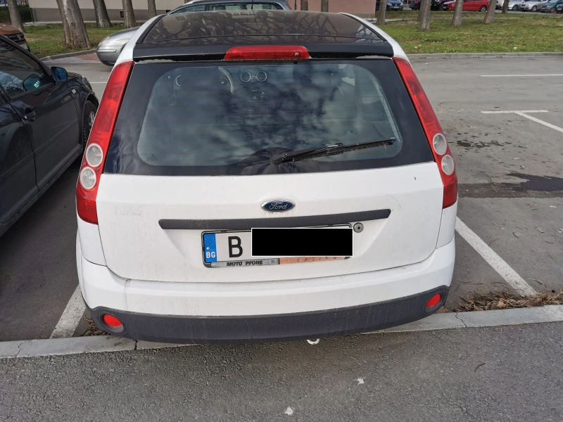 Ford Fiesta, снимка 3 - Автомобили и джипове - 52110037